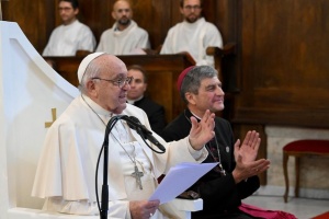 papież franciszek na Korsyce